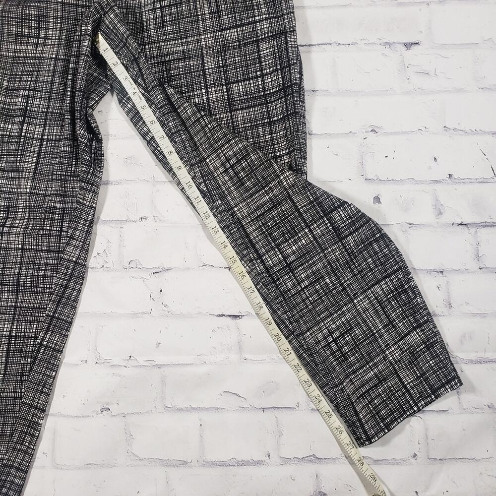 Cato Woman Black and White Sketchy Plaid Trouser Pants Size 16W - Picture 9 of 15